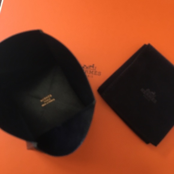 Hermes - Picture 3 of 4