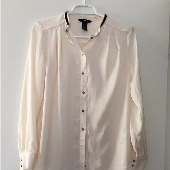 H&M Tops - H&M Cream Blouse