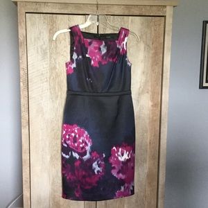 ✨ Like New ✨ Tahari Sheath Dress SZ 4