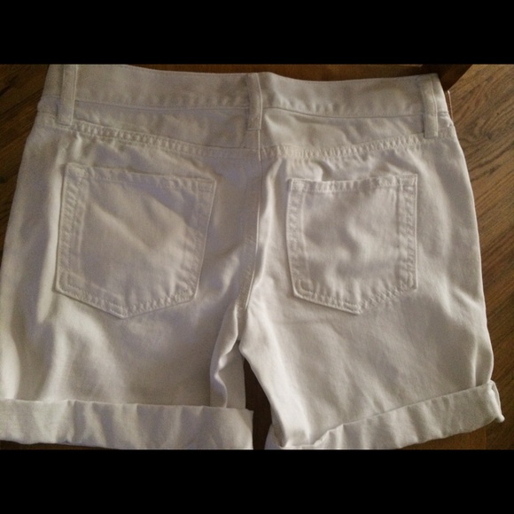 Loft size 0 all white shorts - Picture 3 of 3