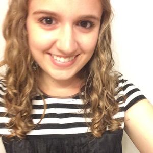 Meet your Posher, Emily