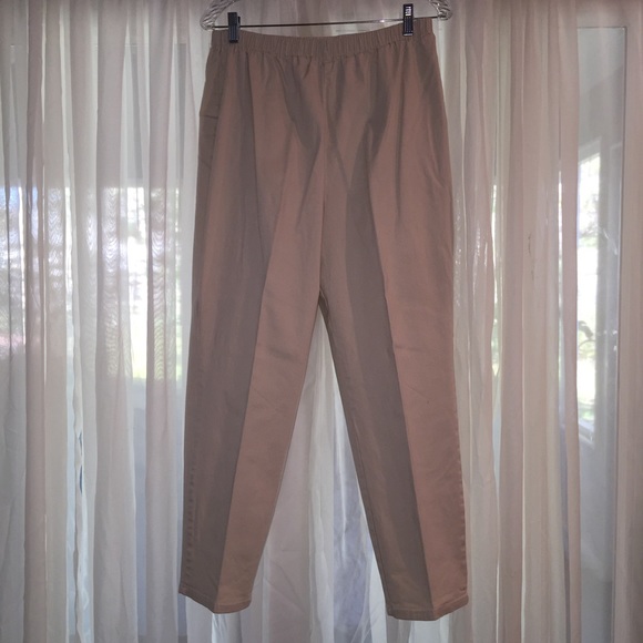 # 318.2. DONATED. KAKHI