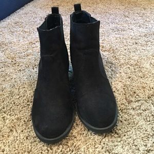 Short black booties