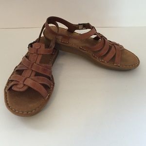 NaturalSoul sandals by Naturalizer Brown Leather 8