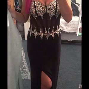 Only worn for an hour