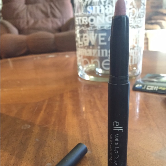 Elf makeup bundle - Picture 4 of 4