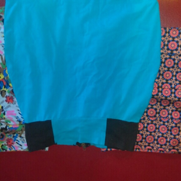 Bundle Variety of Mini Skirts - Picture 2 of 4