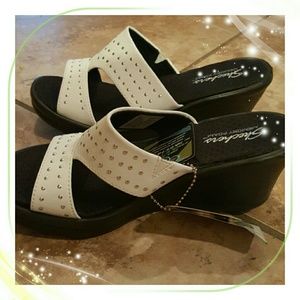 1 HOUR! SKETCHERS HOPE FLOATS WEDGE SANDAL