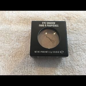 Mac Shroom Satin Eyeshadow