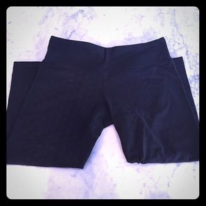 Lululemon Wunder Under crop - black on black dot