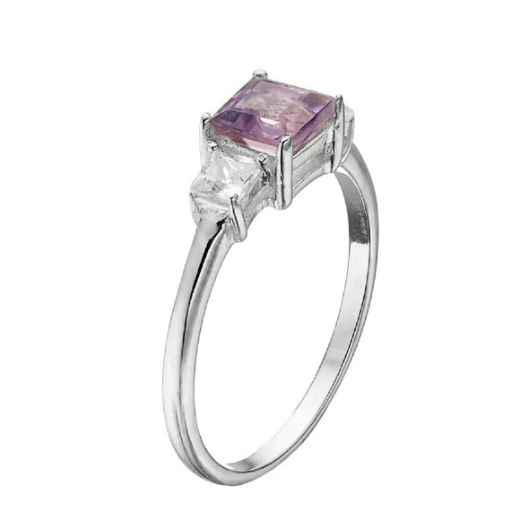 Pure Luxuries  Jewelry - Sterling Silver Genuine Amethyst Ring