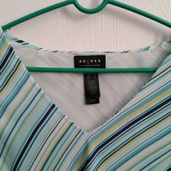 Axcess by Liz Claiborne blouse - Picture 3 of 4