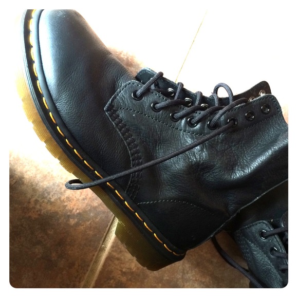 dr marten pascal black virginia