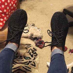 NON-authentic Yeezy's