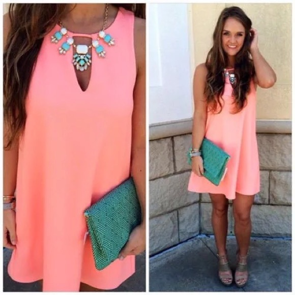 Dresses & Skirts - NWOT Perfect Spring Dress ☀️