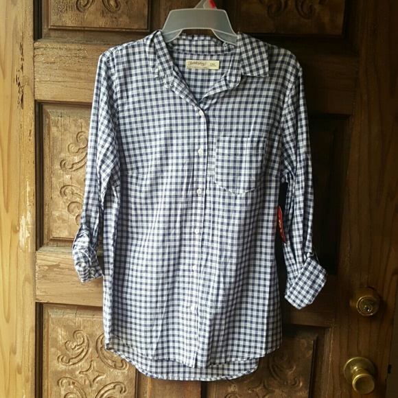 Gingham button up - Picture 3 of 4