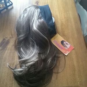 Brand new wig piece