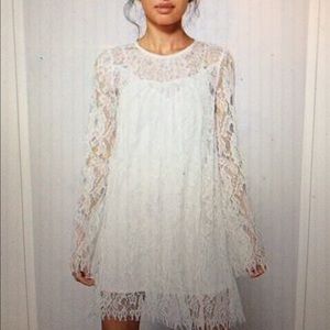 Kimchi Blue White Lace dress. Size XS. ❤️