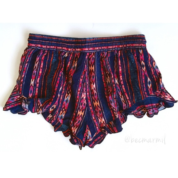 Sold • Flowy Shorts - Picture 3 of 4