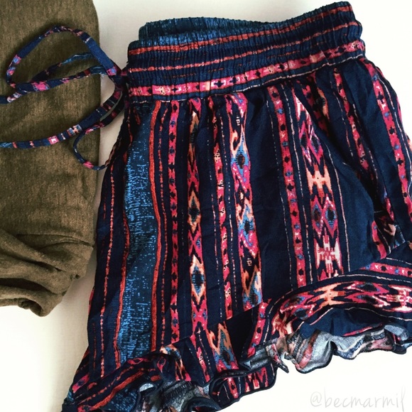 Sold • Flowy Shorts - Picture 4 of 4