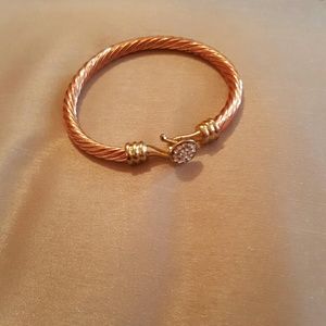 Rose gold bangle