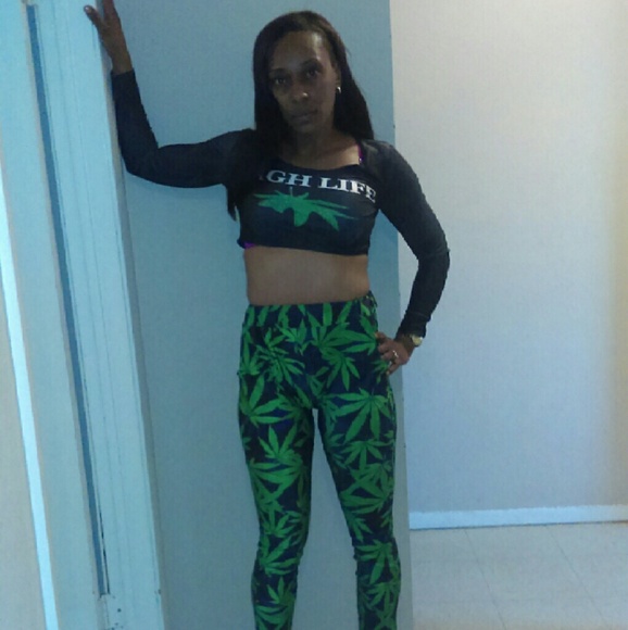 High Life Outfit NWOT NEVER WORN only 2 model