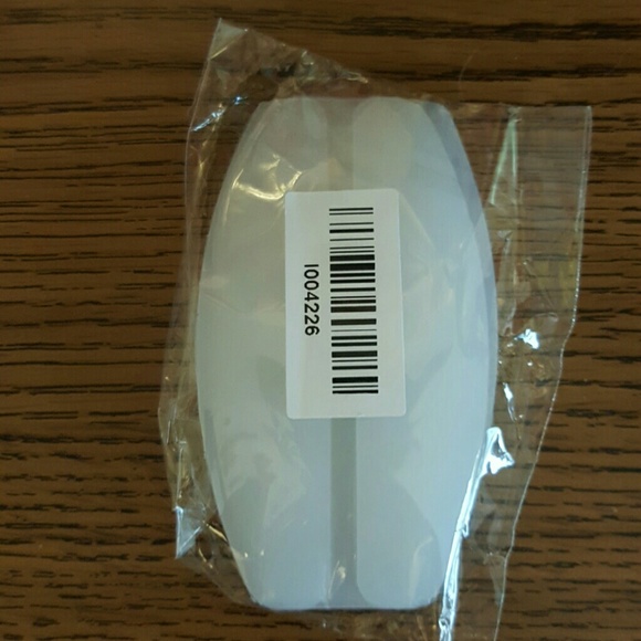 NEW PAIR  BRA STRAP SHOULDER PROTECTORS  CLEAR