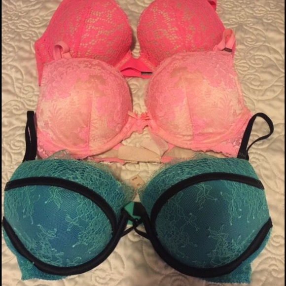 PINK Victoria's Secret Other - Three Victoria's Secret push-up bra for 65$