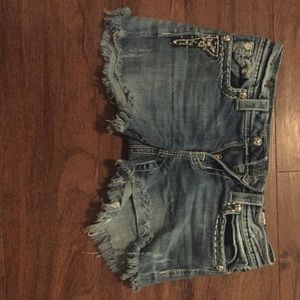 Miss me jean shorts size 28
