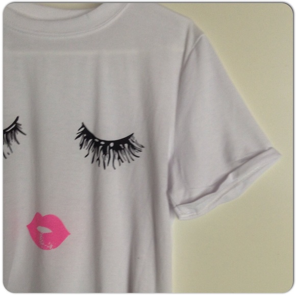 NEW IN PACKAGE GLAMOR PUSS T SHIRT - Picture 2 of 3