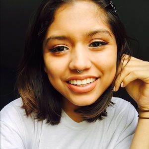 Meet your Posher, Paola