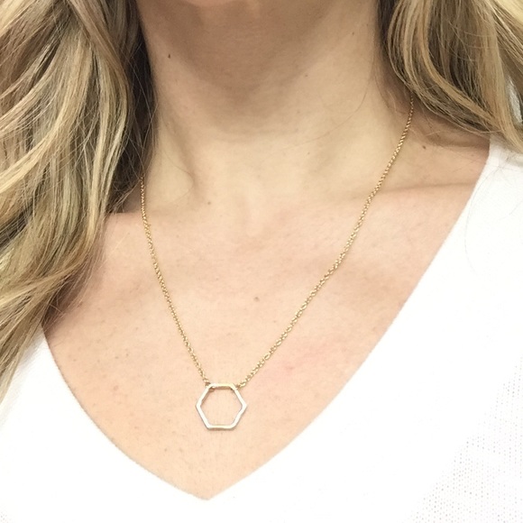 πSALEπ Delicate Gold Hexagon Necklace - Picture 2 of 3