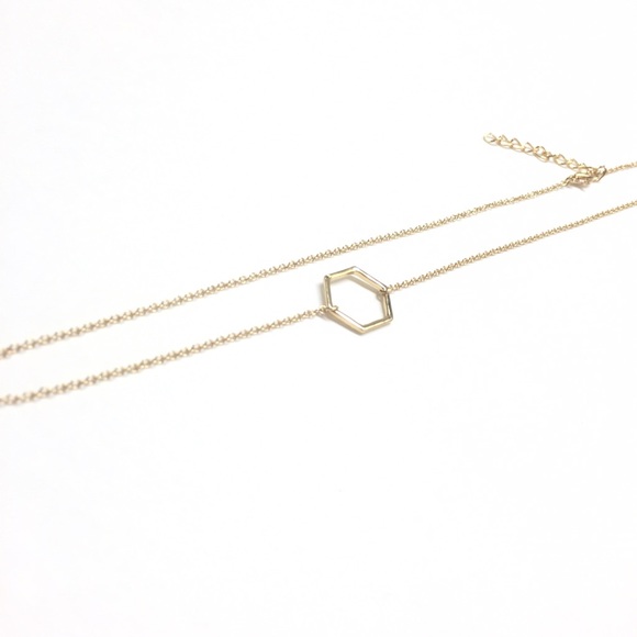πSALEπ Delicate Gold Hexagon Necklace - Picture 3 of 3