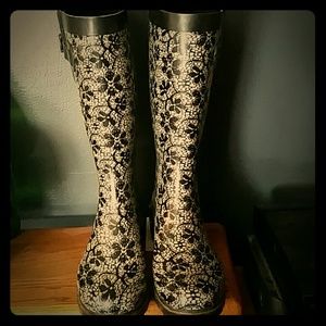 Rainboots