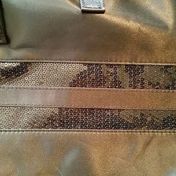 Nine West tote - Picture 3 of 4