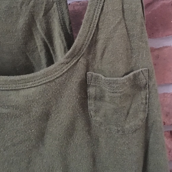 Gap Racerback Tank - Picture 3 of 4
