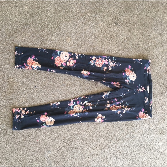 Black and peach flowered leggings