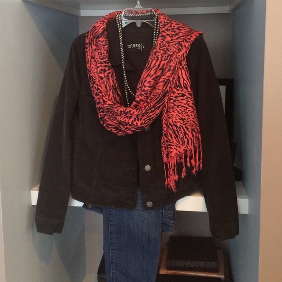 Black, corduroy GAP Jacket