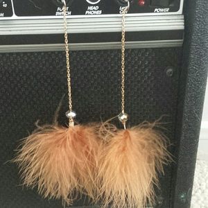 🤑3/$20 Feather Earrings
