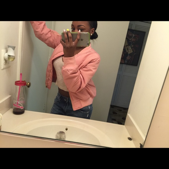 Meet your Posher, Lanae