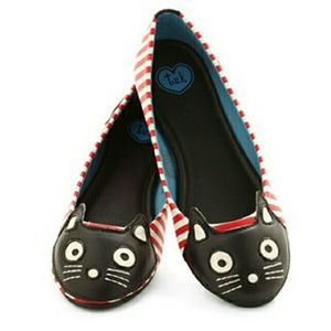 New!!!  Modcloth T.U.K. Up Your Alley Cat Flats