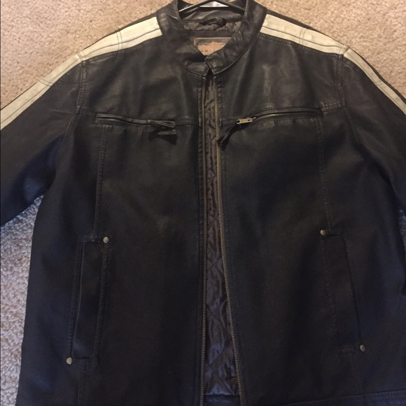 Men's leather motorcycle jacket