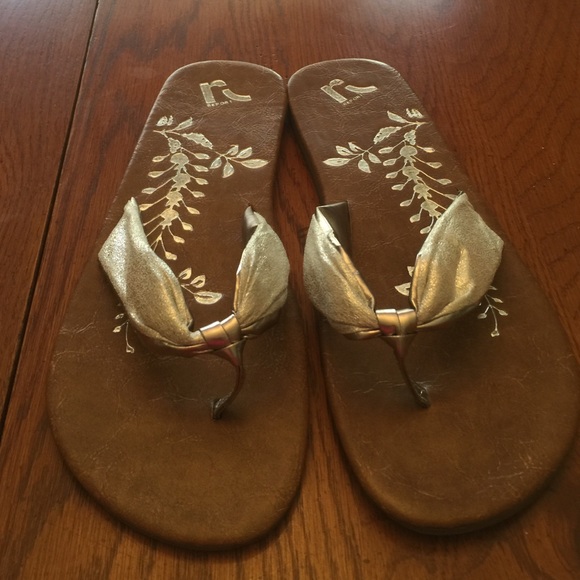 Flip flop sandals
