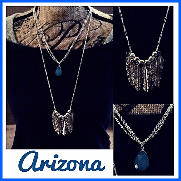🎉HP🎉Layer Necklace