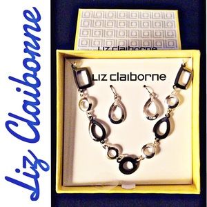 Liz Claiborne Choker & Earring Set