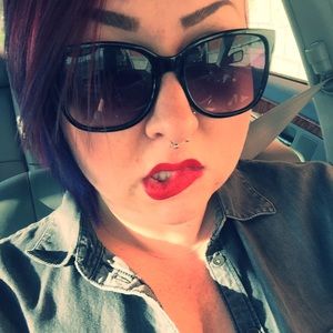 Meet your Posher, Renae