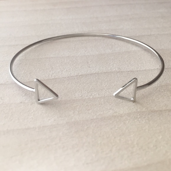 Jewelry - Silver Triangle Bangle