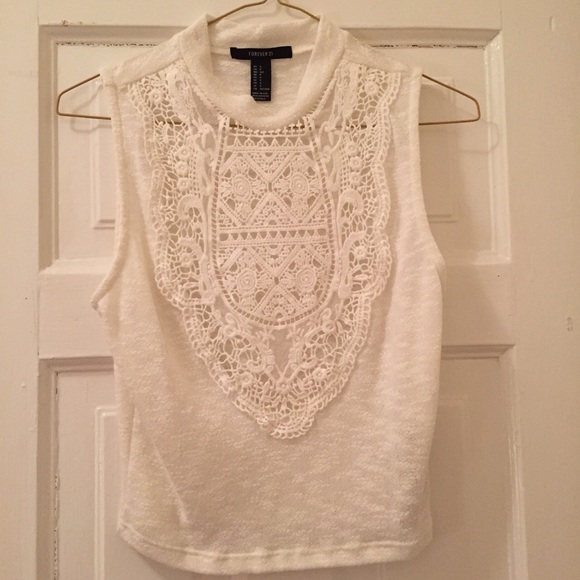 Sleeveless Crotchet Top