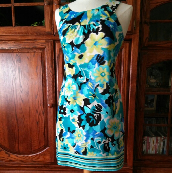 Dresses & Skirts - Summer Dress