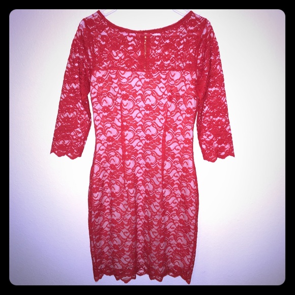 Jennifer Lopez red lace dress